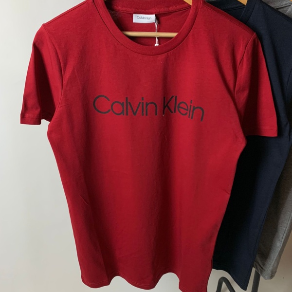 Calvin kl3in online